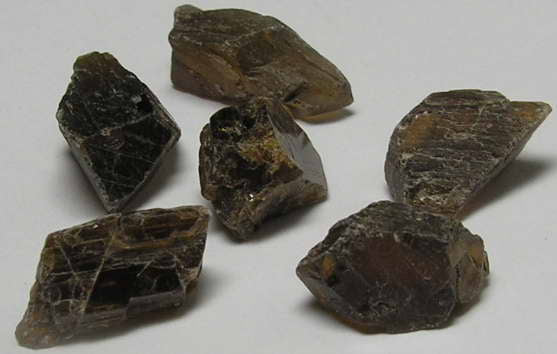 Enstatite - 29.27ct - Hand Select Gem Rough - prettyrock.com