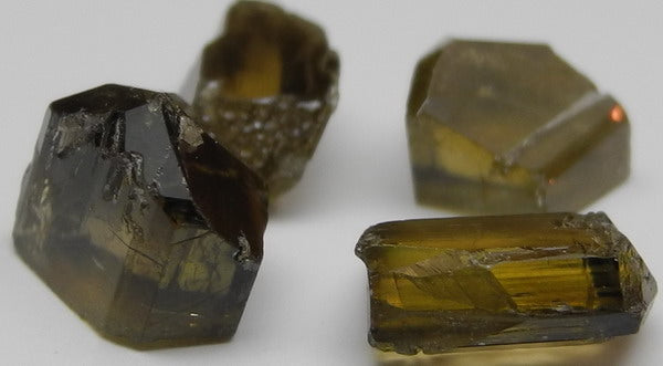 Epidote - 8.13 ct - Hand Select Gem Rough - prettyrock.com