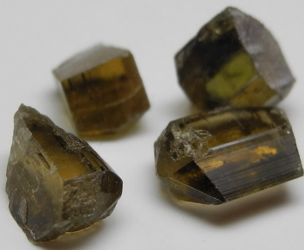 Epidote - 8.13 ct - Hand Select Gem Rough - prettyrock.com