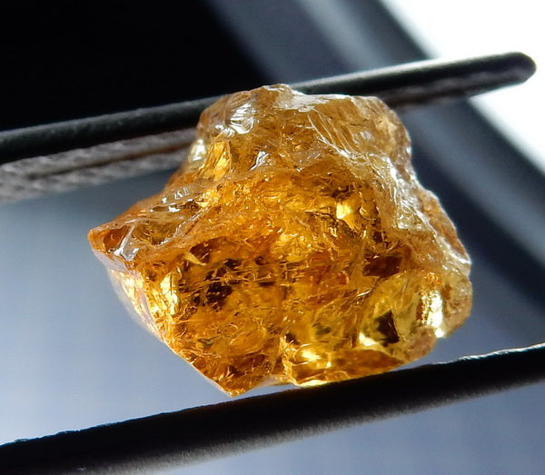 Golden Tourmaline - 10.1ct - Hand Select Gem Rough - prettyrock.com