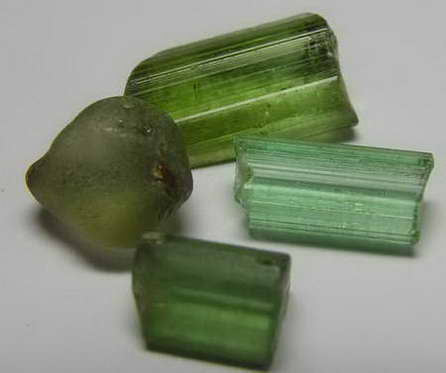 Green Tourmaline - 17.81ct - Hand Select Gem Rough - prettyrock.com