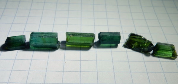 Green Tourmaline - 21.9ct - Hand Select Gem Rough - prettyrock.com