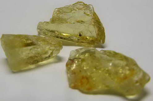 Heliodor Beryl - 12.32ct - Hand Select Gem Rough - prettyrock.com