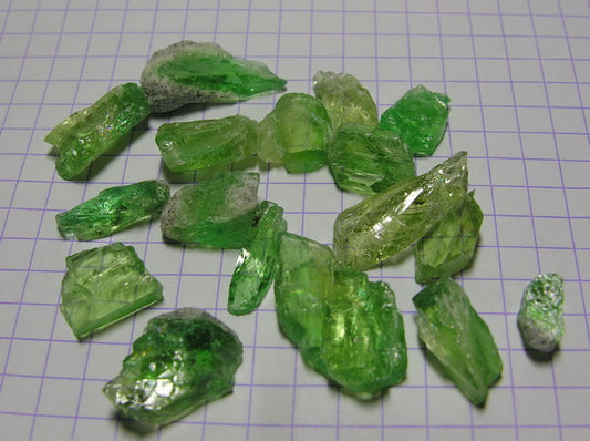 Hiddenite - 92.72 ct - Hand Select Gem Rough - prettyrock.com