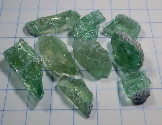 Hiddenite - 43.26 ct - Hand Select Gem Rough - prettyrock.com