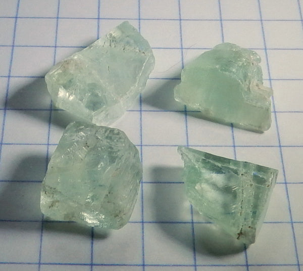 Hiddenite - 32.12 ct - Hand Select Gem Rough - prettyrock.com