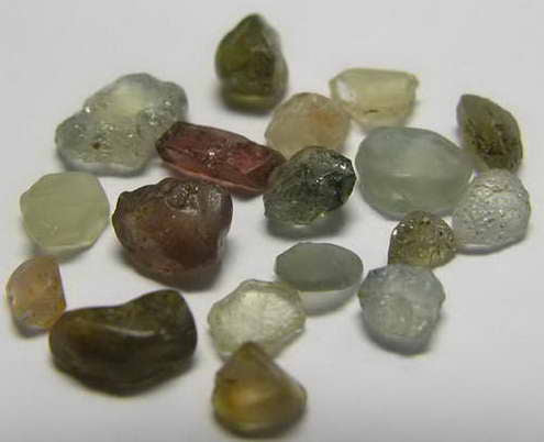Melee Sapphire - 10.88ct - Hand Select Gem Rough - prettyrock.com