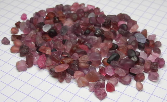 Melee Spinel - 107.5ct - Hand Select Gem Rough - prettyrock.com