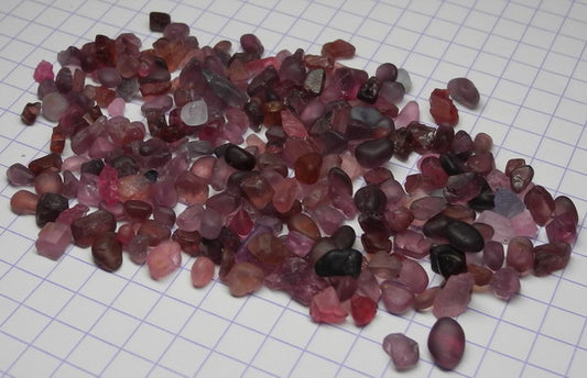 Melee Spinel - 107.5ct - Hand Select Gem Rough - prettyrock.com