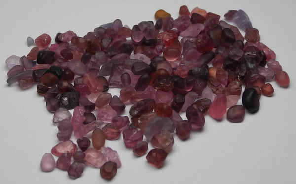 Melee Spinel - 82.5ct - Hand Select Gem Rough - prettyrock.com