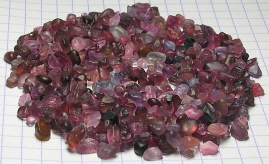 Melee Spinel - 122.5ct - Hand Select Gem Rough - prettyrock.com
