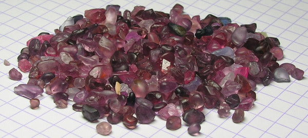 Melee Spinel - 125ct - Hand Select Gem Rough - prettyrock.com