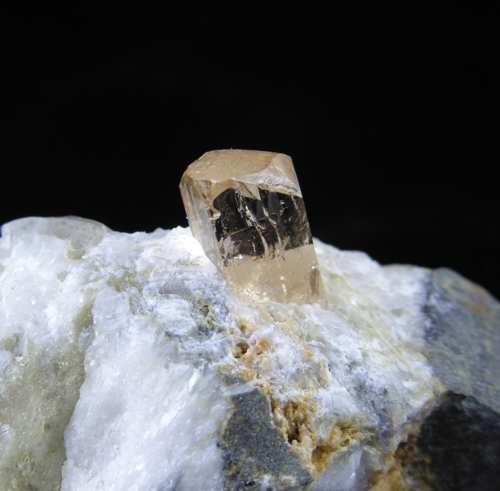 Peach Topaz - Mineral Specimen - prettyrock.com