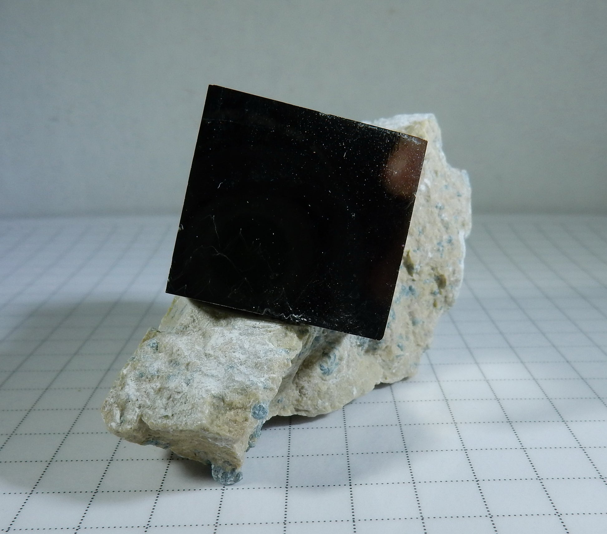 Pyrite - Mineral Specimen - 451 ct - prettyrock.com