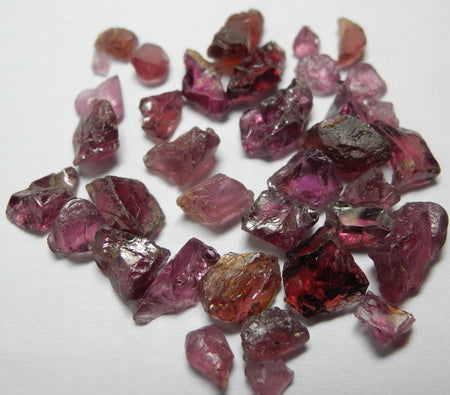 NC Rhodolite Garnet - 25.84ct - Hand Select Gem Rough - prettyrock.com