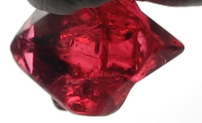 noble red spinel - 1.81ct - Hand Select Gem Rough - prettyrock.com