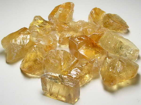 Calcite - 612 ct - Hand Select Gem Rough - prettyrock.com