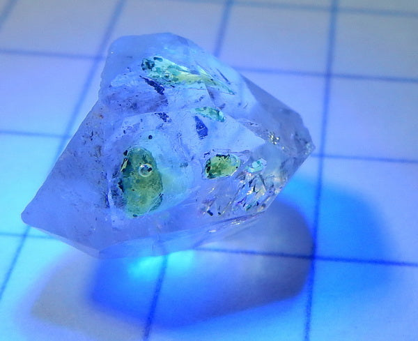 Petroleum Included Quartz - 4.58ct - Hand Select Gem Rough - prettyrock.com