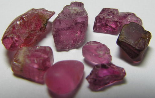 Pink Spinel - 25.31ct - Hand Select Gem Rough - prettyrock.com