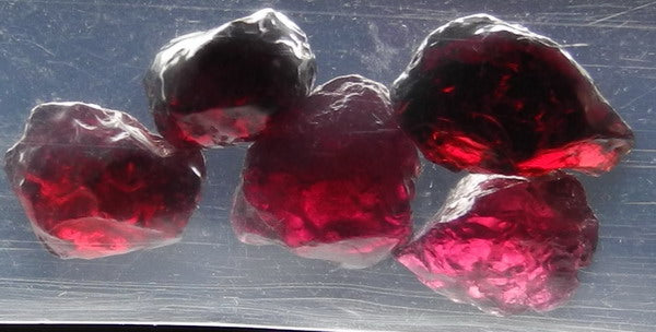 Pyrope Garnet - 8.42ct - Hand Select Gem Rough - prettyrock.com