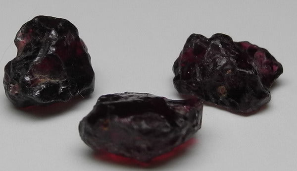 Pyrope Garnet - 5.64ct - Hand Select Gem Rough - prettyrock.com