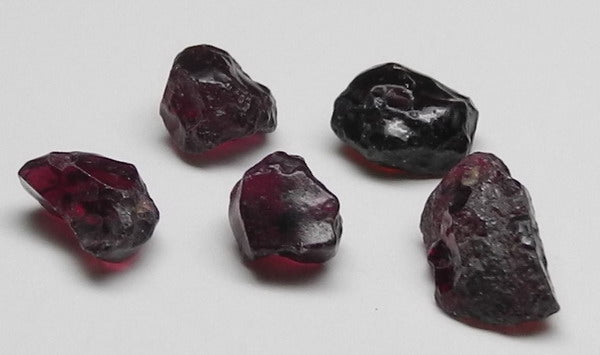 Pyrope Garnet - 5.93ct - Hand Select Gem Rough - prettyrock.com