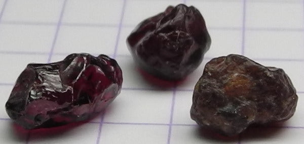 Pyrope Garnet - 6.7ct - Hand Select Gem Rough - prettyrock.com