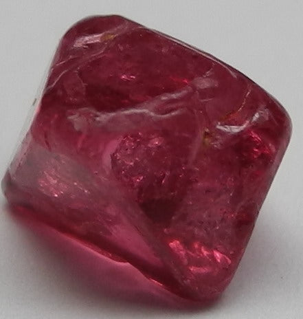 red spinel - 2.32ct - Hand Select Gem Rough - prettyrock.com