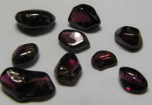 Rhodolite Garnet - 7.21ct - Hand Select Gem Rough - prettyrock.com