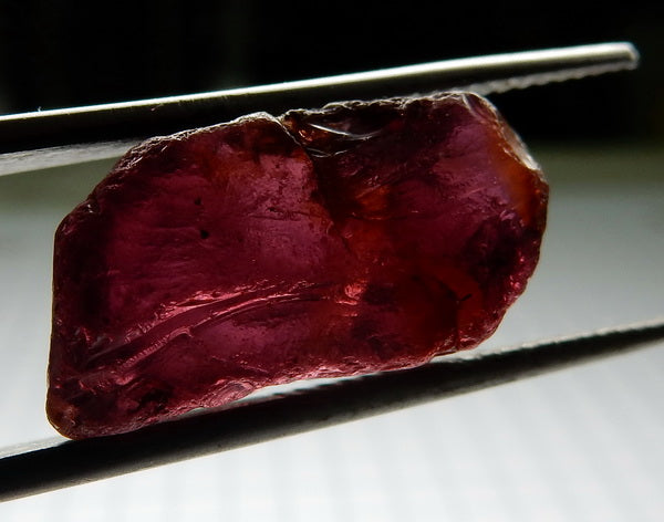 Rhodolite Garnet - 12.82ct - Hand Select Gem Rough - prettyrock.com