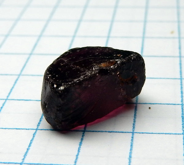 Rhodolite Garnet - 7.68ct - Hand Select Gem Rough - prettyrock.com