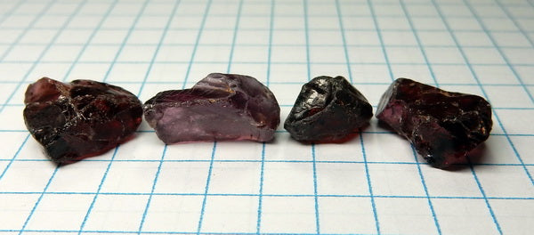 Rhodolite Garnet - 22ct - Hand Select Gem Rough - prettyrock.com