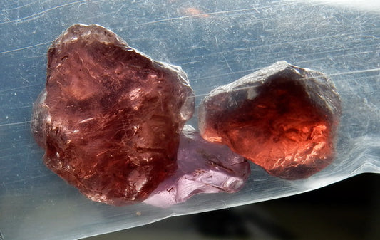 Rhodolite Garnet - 16.03ct - Hand Select Gem Rough - prettyrock.com
