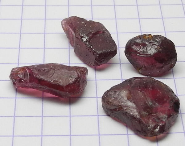 Rhodolite Garnet - 24.75ct - Hand Select Gem Rough - prettyrock.com