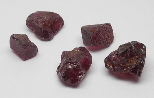Rhodolite Garnet - 25.94ct - Hand Select Gem Rough - prettyrock.com