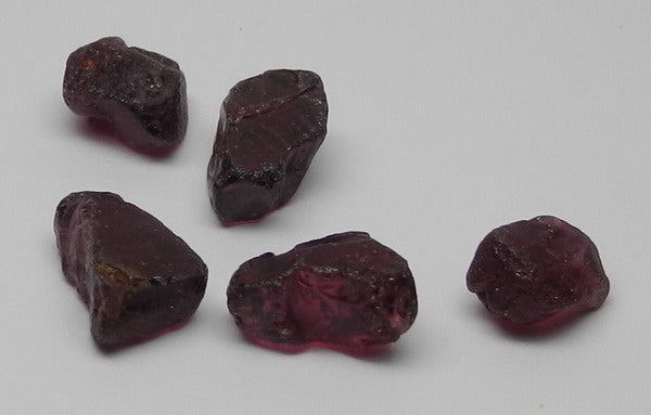 Rhodolite Garnet - 22.36ct - Hand Select Gem Rough - prettyrock.com