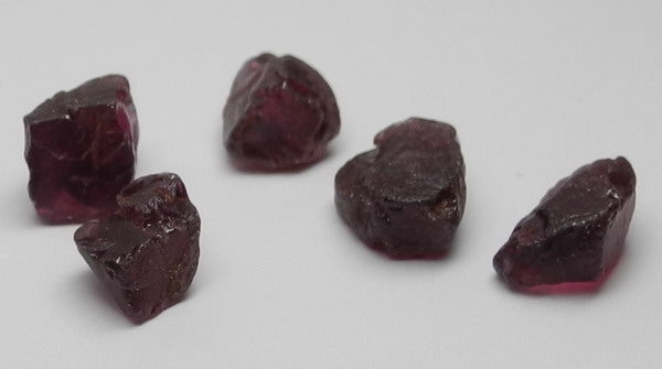 Rhodolite Garnet - 24.7ct - Hand Select Gem Rough - prettyrock.com