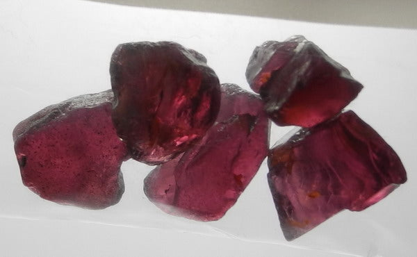 Rhodolite Garnet - 24.7ct - Hand Select Gem Rough - prettyrock.com