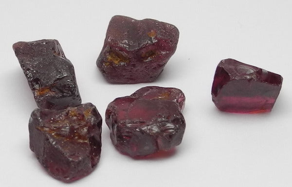 Rhodolite Garnet - 27.32ct - Hand Select Gem Rough - prettyrock.com