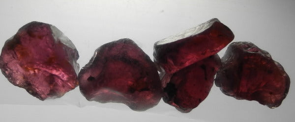 Rhodolite Garnet - 23.39ct - Hand Select Gem Rough - prettyrock.com