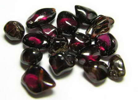 Rhodolite Garnet - 17.28ct - Hand Select Gem Rough - prettyrock.com