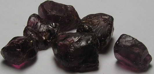 Rhodolite Garnet - 24.13ct - Hand Select Gem Rough - prettyrock.com
