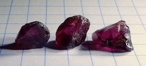 Rhodolite Garnet - 16.47ct - Hand Select Gem Rough - prettyrock.com