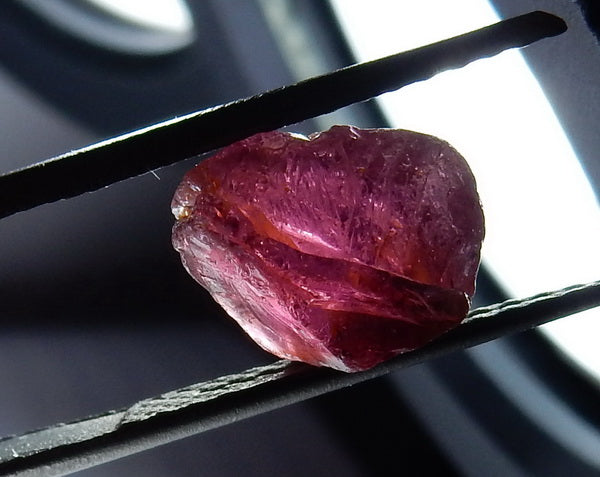 Rhodolite Garnet - 16.47ct - Hand Select Gem Rough - prettyrock.com