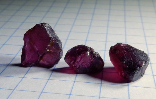 Rhodolite Garnet - 17.73ct - Hand Select Gem Rough - prettyrock.com