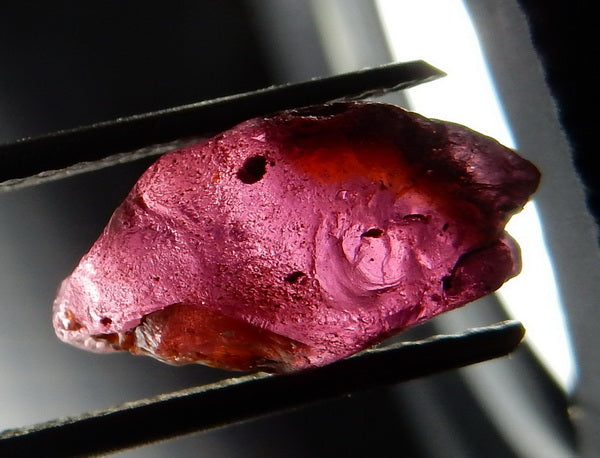 Rhodolite Garnet - 14.82ct - Hand Select Gem Rough - prettyrock.com