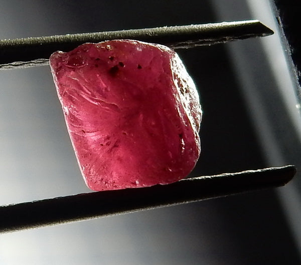 Rhodolite Garnet - 14.82ct - Hand Select Gem Rough - prettyrock.com