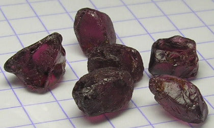 Rhodolite Garnet - 18.86ct - Hand Select Gem Rough - prettyrock.com