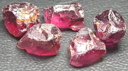 Rhodolite Garnet - 20.65ct - Hand Select Gem Rough - prettyrock.com