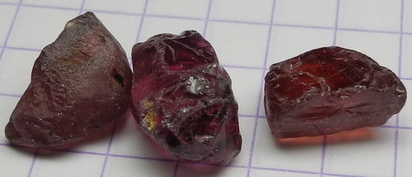 Rhodolite Garnet - 12.85ct - Hand Select Gem Rough - prettyrock.com